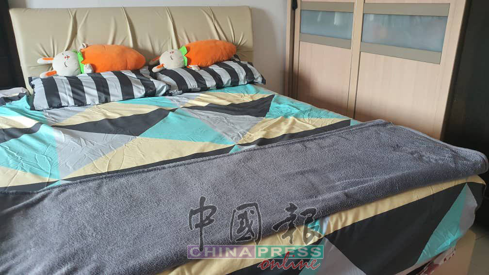 这张睡床，是王庥桦参加《中国报》森州办事处其中一项活动比赛所赢得的奖项。