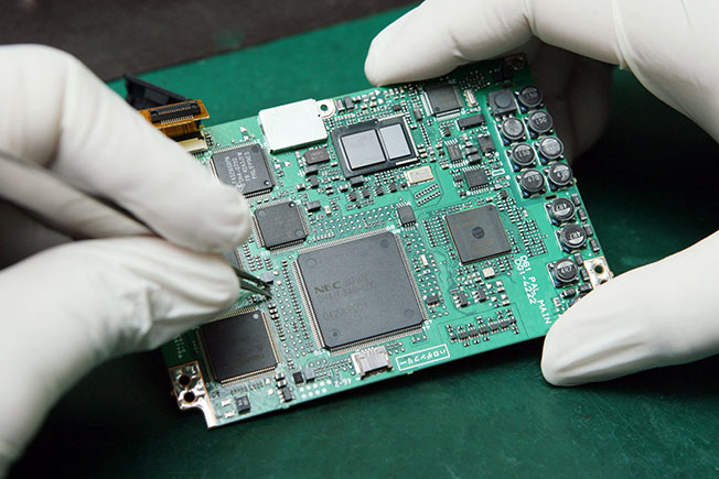 美国正式通过晶片法案，料惠及本地从事半导体封装测试和外包装配和测试的企业。