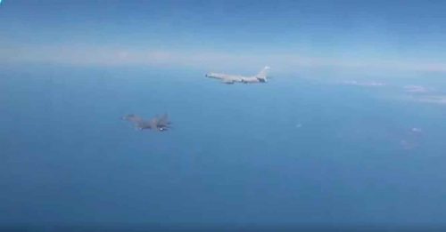 ◤台海风云◢ 华轰炸机编队 双向穿越台海