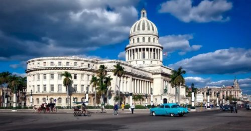 古巴2022年旅游业回春 外国游客年增近6倍