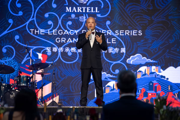 马来西亚Pernod Ricard执行董事 Benny Tsang致词时说，马爹利一直都是马来西亚华人晚宴上的首选。