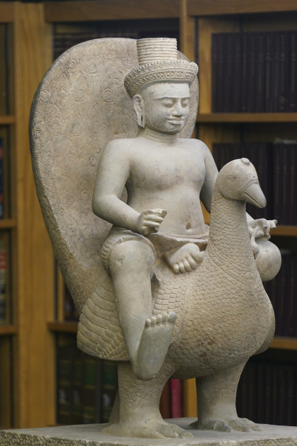 印度神话中战神室建陀骑乘孔雀的石雕像。（美联社）