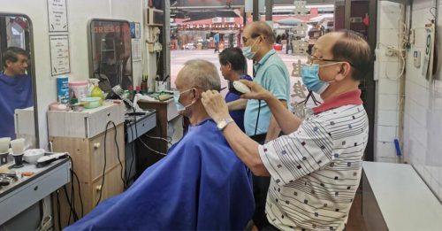 接手30年理发店 华裔老板不起价