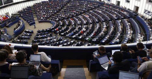 欧洲议会决议匈牙利 不再属完全民主政体