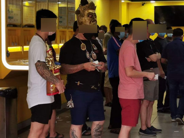 投注站,泰国神像