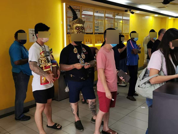 投注站,泰国神像