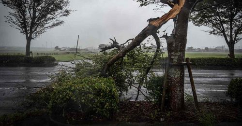南玛都台风登陆日本九州 1死60伤 34万户家庭停电