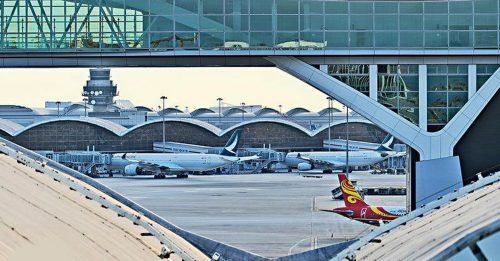 清零政策拖累 香港跌出榜 最繁忙机场 新国第一 大马第五