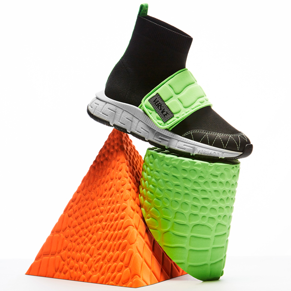 Trigreca长筒球鞋，缀以抢眼荧光绿色鳄鱼压纹粗搭带。