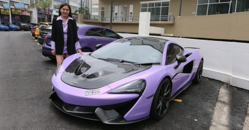 ◤妳好爱车◢紫色超跑McLaren  90后女生跑车梦
