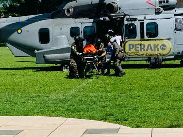 Missing,helicopter,pilot,dies