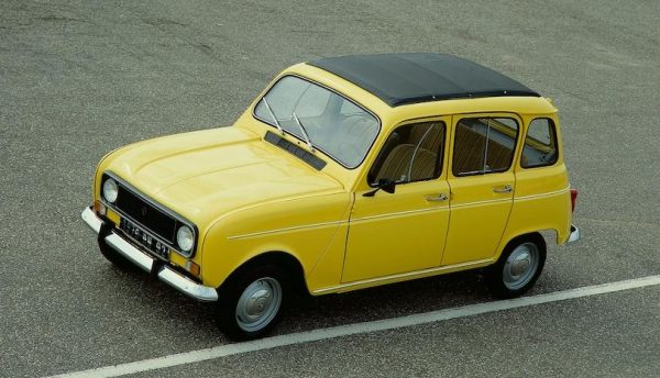 ▲上世纪1961 年推出的 Renault 4。
