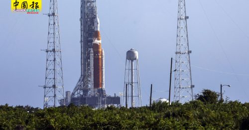 探月火箭燃料泄漏  NASA再推迟发射