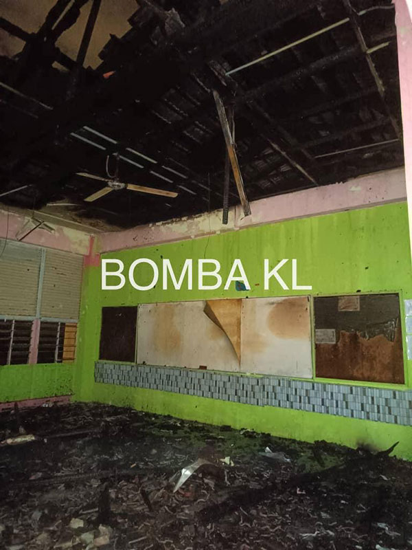 bomba fire school 中学 课室 烧毁