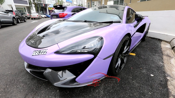 ▲一身紫色的McLaren GT570，非常抢眼。