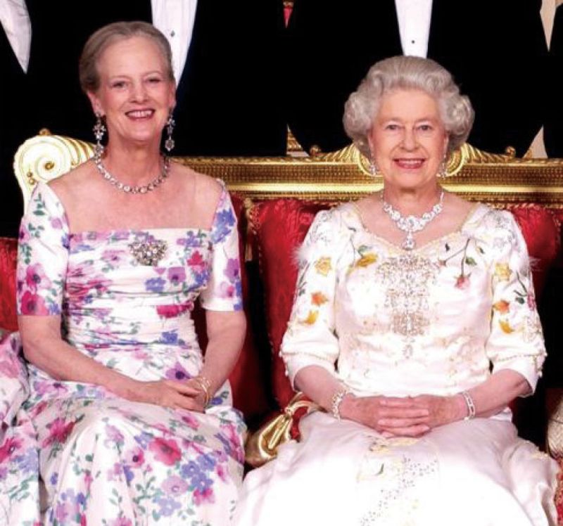 丹麦女王玛格丽特二世（左）和伊丽莎白二世私交甚笃。