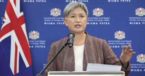 澳洲外交部长黄英贤宣布 制裁28名俄任命分离主义分子