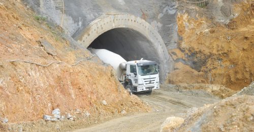 文冬工业区后山东铁隧道 重新动工挖掘