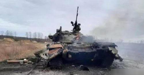 ◤俄乌开战◢ 俄第1坦克团指挥所 被乌军 炸为平地