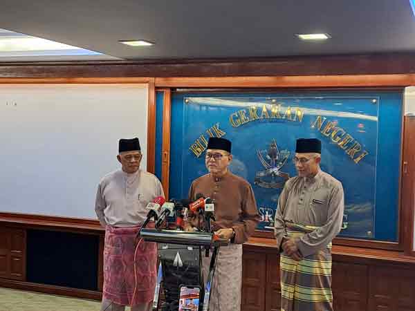 Pahang,dissolve,state legislature
