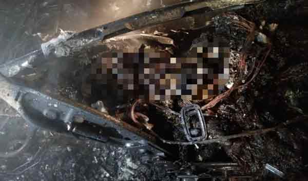 起亚轿车司机被大火活活烧死。