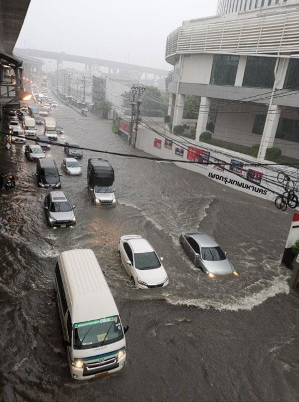 thailand bangkok rain hujan 曼谷 降雨量