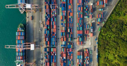 贸易总额连涨21个月  10月进口超出口