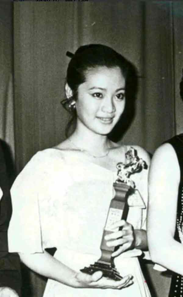 张艾嘉1981年以《我的爷爷》夺下第18届金马奖最佳女主角。