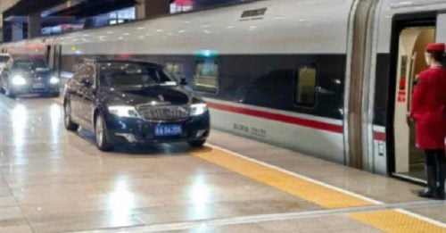 北京高官趕高鐵 直接開車到月台