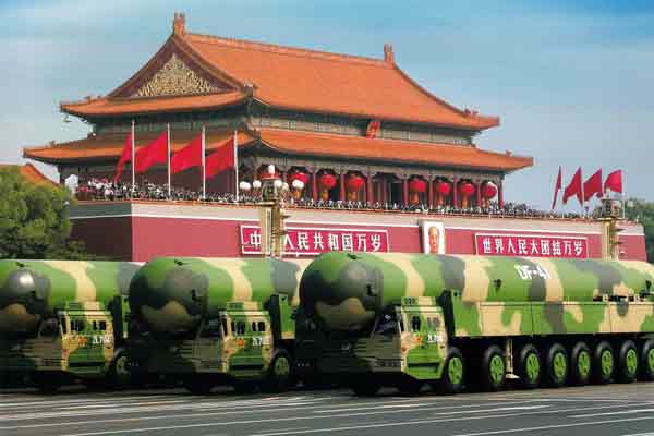 中国目前拥有全球最先进的陆基洲际弹道导弹东风-41。