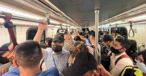 微服出巡搭LRT 交长：体会乘客 日常感受【内附音频】