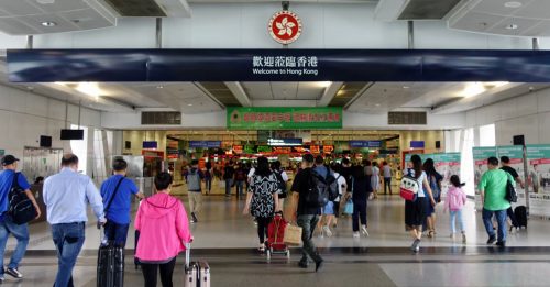 ◤全球大流行◢ 传中国明年初入境香港 隔离为“0+3”模式