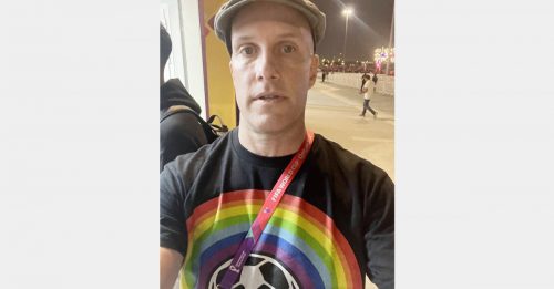 ◤2022卡塔尔世界杯◢ 在卡塔尔世界杯穿彩虹T恤 美国记者离奇死亡