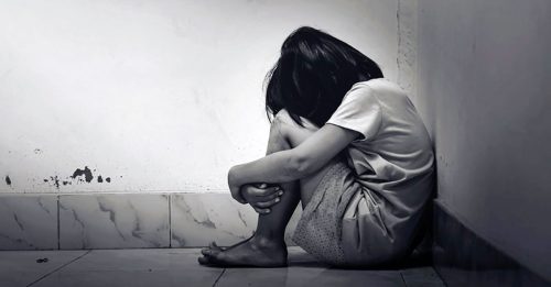 强奸13岁女儿 继父被捕扣查