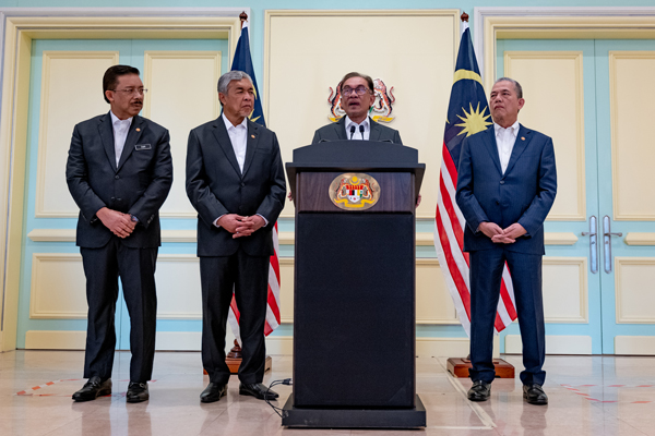 Anwar,press conference