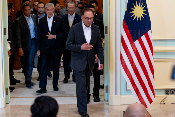 Anwar,press conference