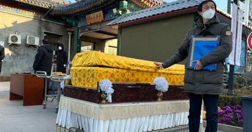 ◤全球大流行◢中國殯儀館供不應求 殯葬黃牛趁機牟利