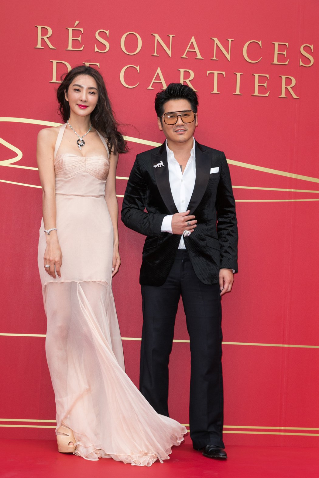 曹格与吴速玲宣布结束14年婚姻关系。