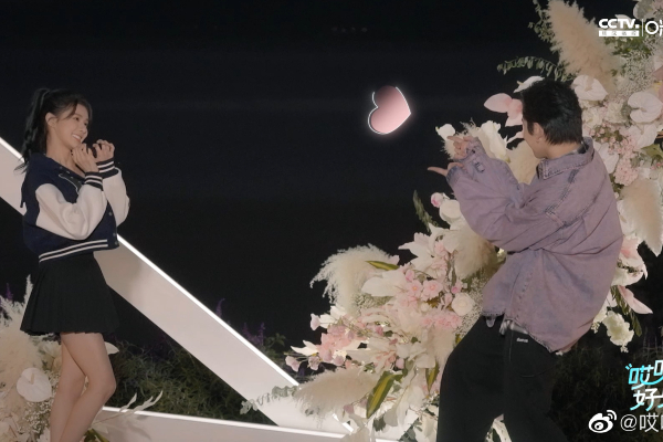 王大陆与蔡卓宜为《哎呀好身材4》演出一段双人舞。