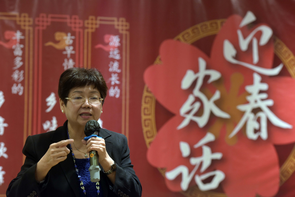 刘清莹说明“迎春家话”新春文化活动详情。