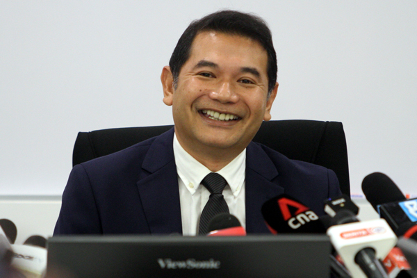 Ministers,punch,work