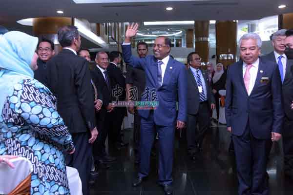 Ministers,punch,work