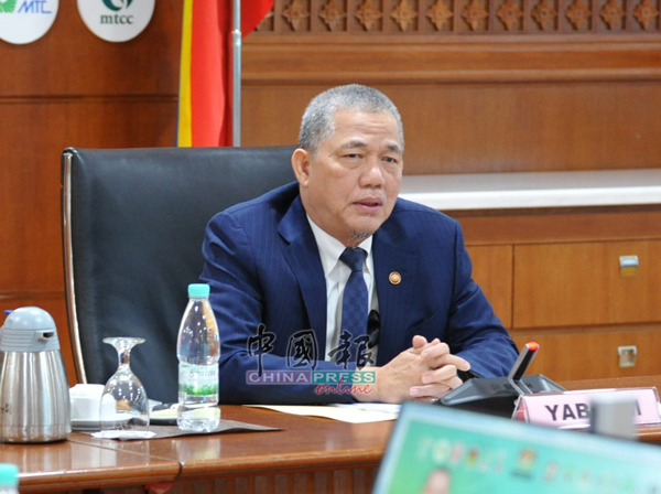 Ministers,punch,work