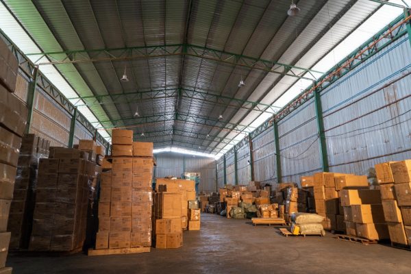SV Logistics的厂房宽敞，随时可以应付庞大的订单和提供仓储服务。