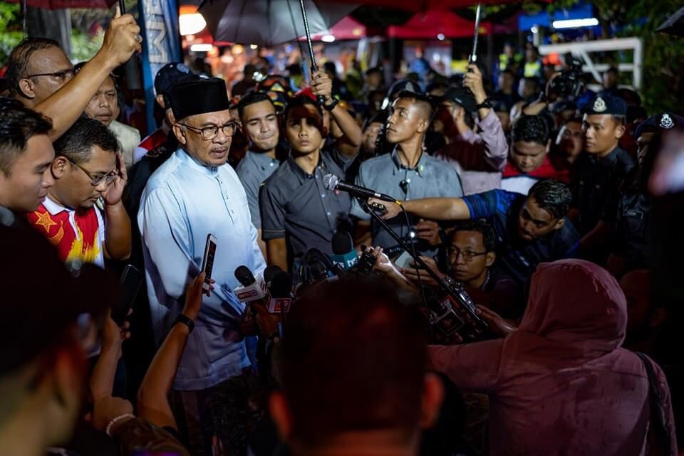 ◤峇冬加里露营地土崩◢政府将发罹难者家属1万抚恤金 首相：幸存者获1000援助金