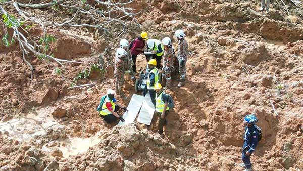 family 峇冬加里 露营地 土崩 Batang Kali