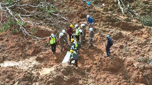 family 峇冬加里 露营地 土崩 Batang Kali