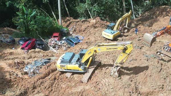 family 峇冬加里 露营地 土崩 Batang Kali