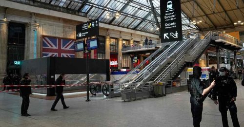 男子巴黎火车站 持刀刺伤6人