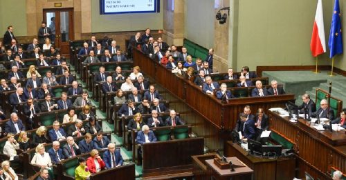 下议院通过司改法案 波兰修复与欧盟关系